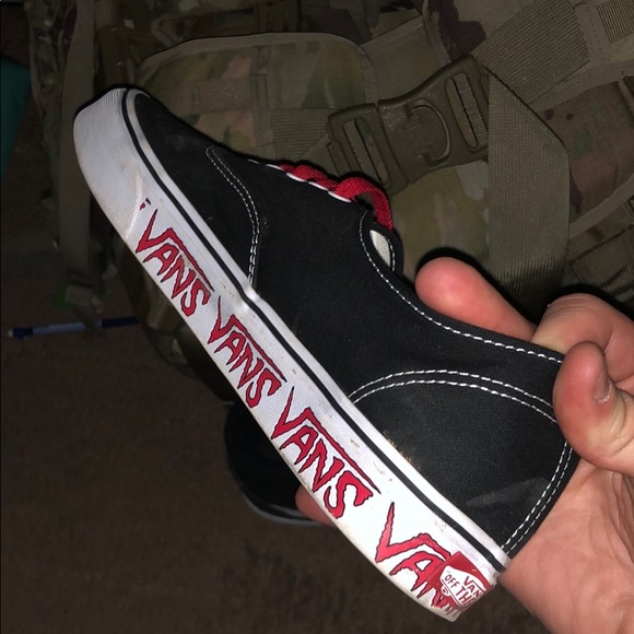 men's authentic black vans